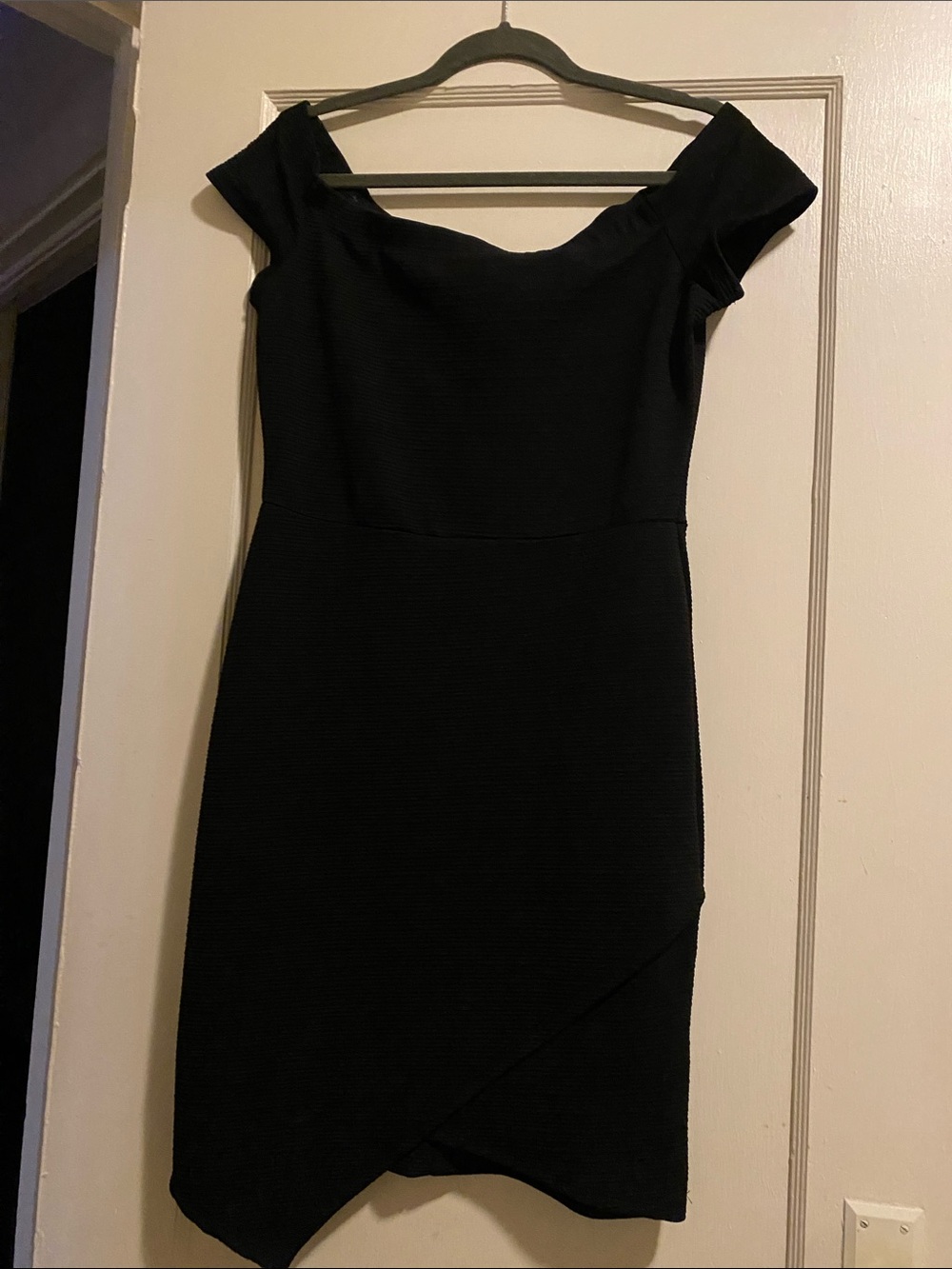 One-Shoulder Black Sheath Dress